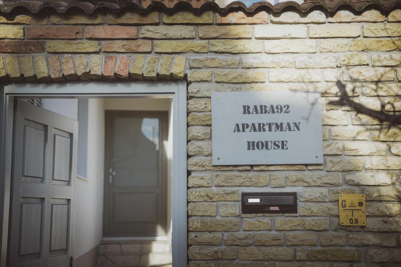 Raba92 Apartman House 외부 사진