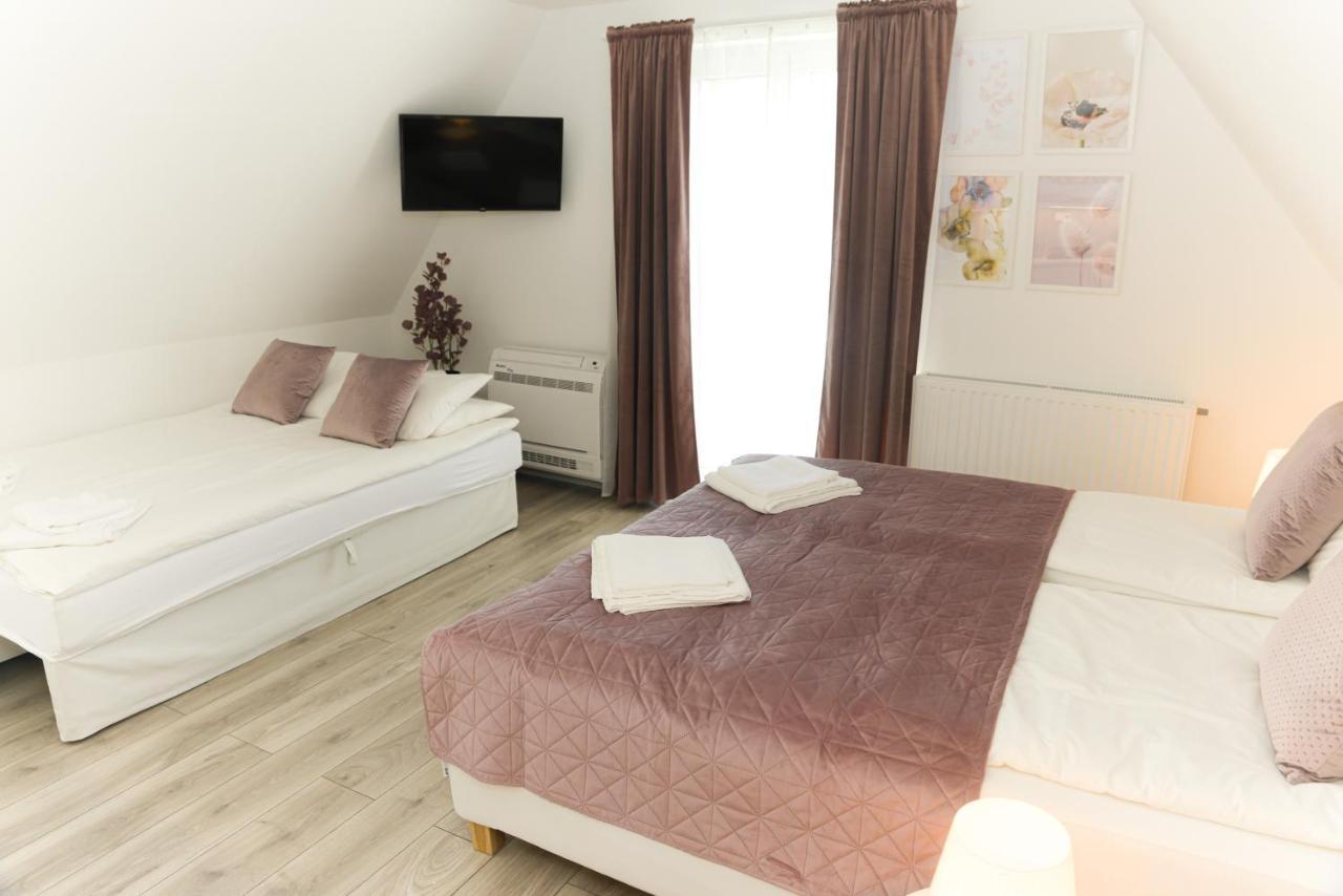 Raba92 Apartman House 외부 사진